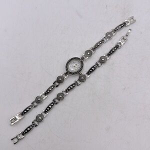 Bella & Rose Elegant Silver Tone Womens Watch And Bracelet Set Art Decor Link